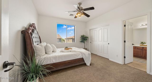 3854 E RAVENSWOOD Drive, Gilbert, AZ 85298