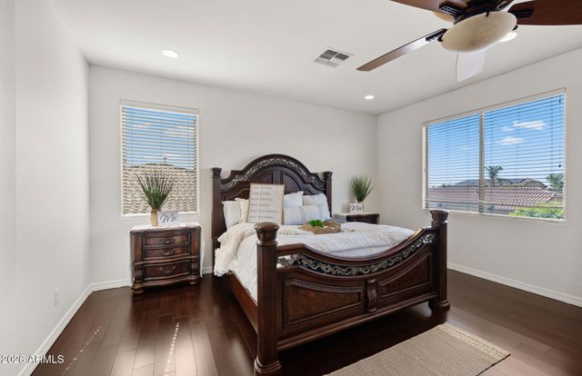 3854 E RAVENSWOOD Drive, Gilbert, AZ 85298