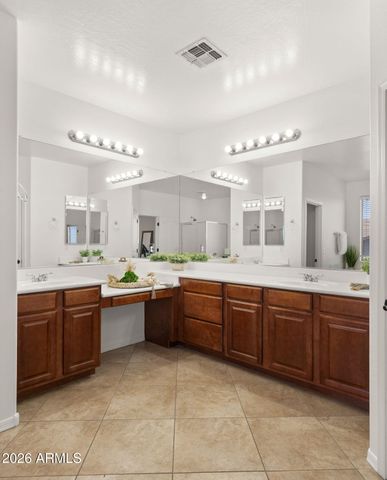 3854 E RAVENSWOOD Drive, Gilbert, AZ 85298