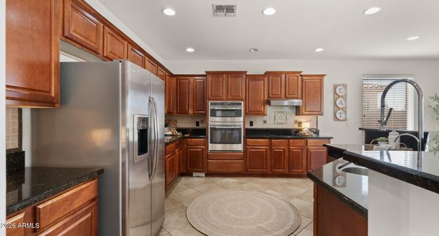 3854 E RAVENSWOOD Drive, Gilbert, AZ 85298