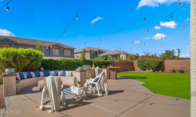 3854 E RAVENSWOOD Drive, Gilbert, AZ 85298