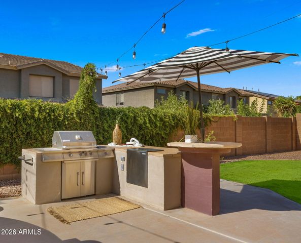 3854 E RAVENSWOOD Drive, Gilbert, AZ 85298