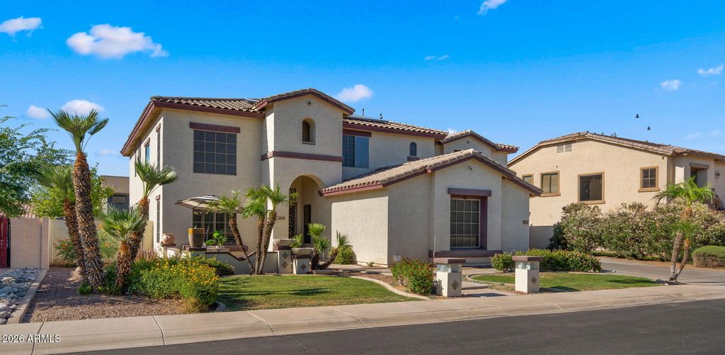 3854 E RAVENSWOOD Drive, Gilbert, AZ 85298