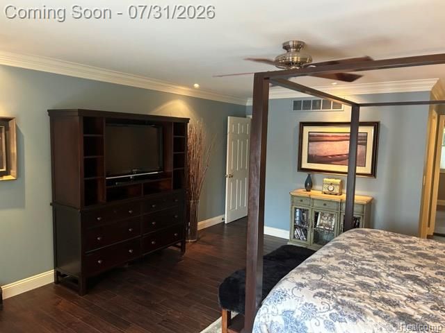 18987 Pine Lane, Macomb, MI 48042