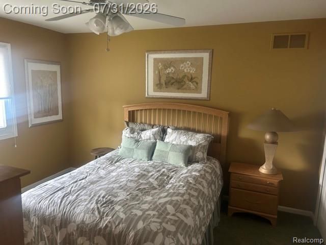 18987 Pine Lane, Macomb, MI 48042