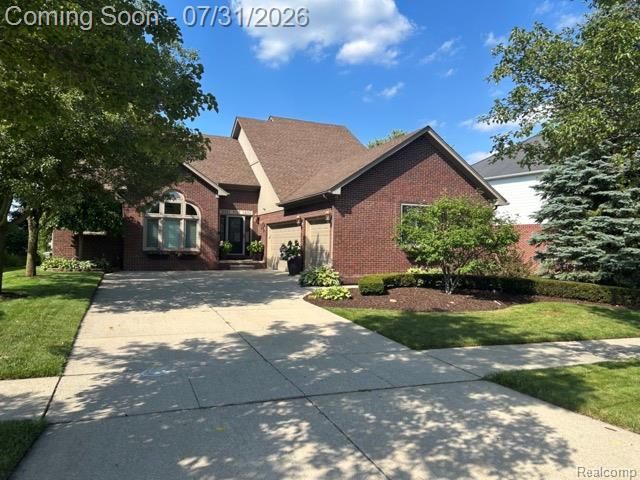 18987 Pine Lane, Macomb, MI 48042