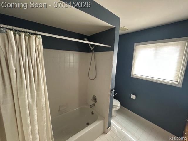 18987 Pine Lane, Macomb, MI 48042