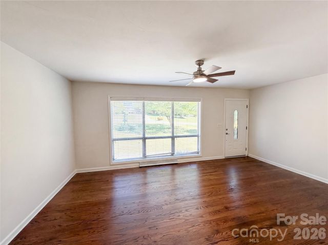 2431 Lynn Drive, Gastonia, NC 28054