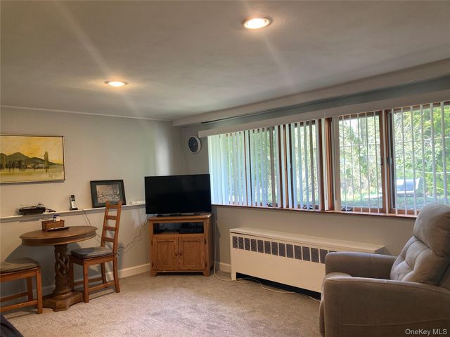 16 Upper Drive, Huntington, NY 11743