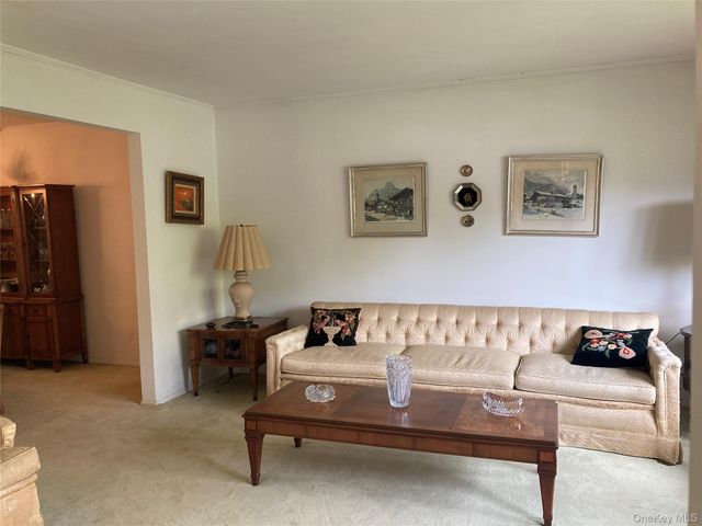 16 Upper Drive, Huntington, NY 11743