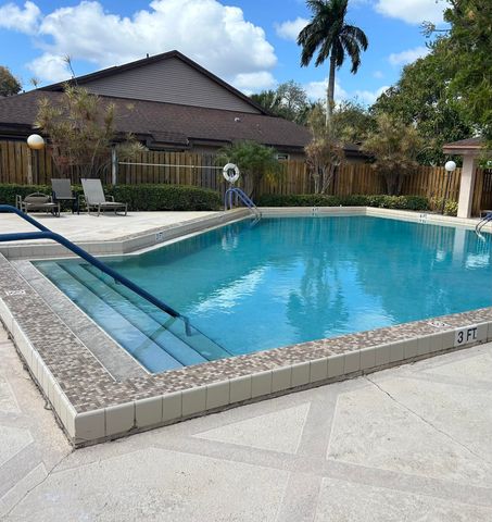 4666 S Fountains Drive S 124, Lake Worth, FL 33467