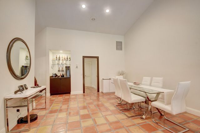 4666 S Fountains Drive S 124, Lake Worth, FL 33467