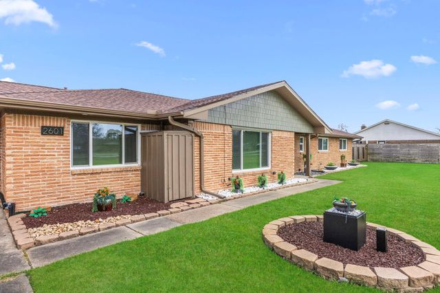 2601 Lazy Bend Street, Pearland, TX 77581