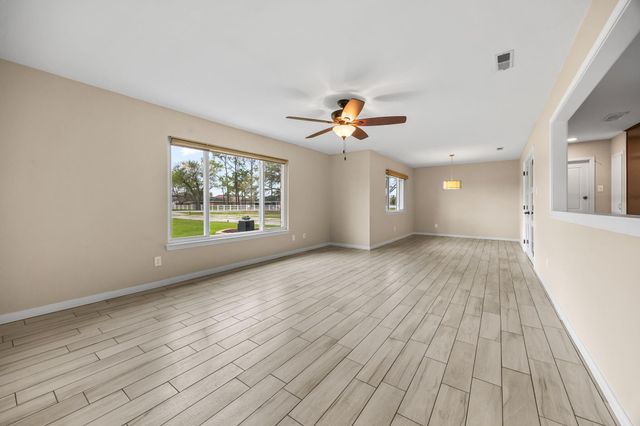 2601 Lazy Bend Street, Pearland, TX 77581