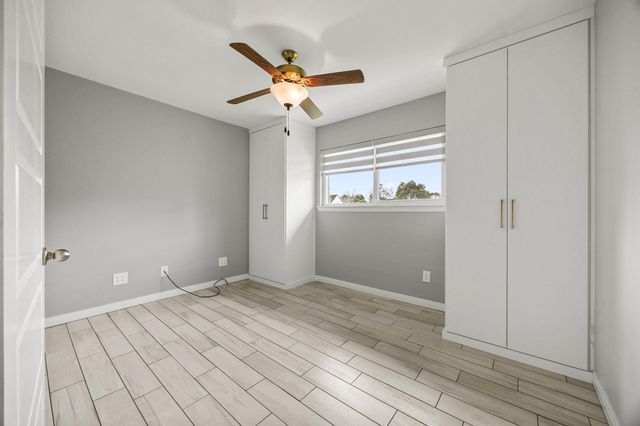 2601 Lazy Bend Street, Pearland, TX 77581