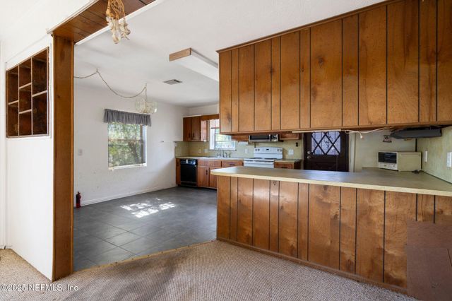 4504 BLACKBURN Street, Jacksonville, FL 32210