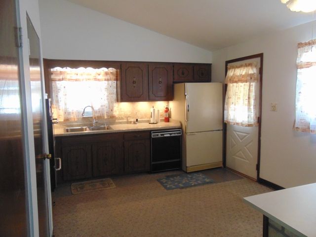 2202 Saint Francis Avenue, Joliet, IL 60436