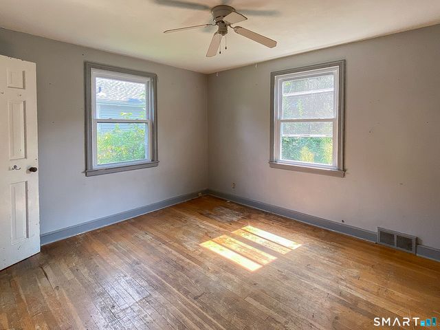 277 Nichols Avenue, Stratford, CT 06614