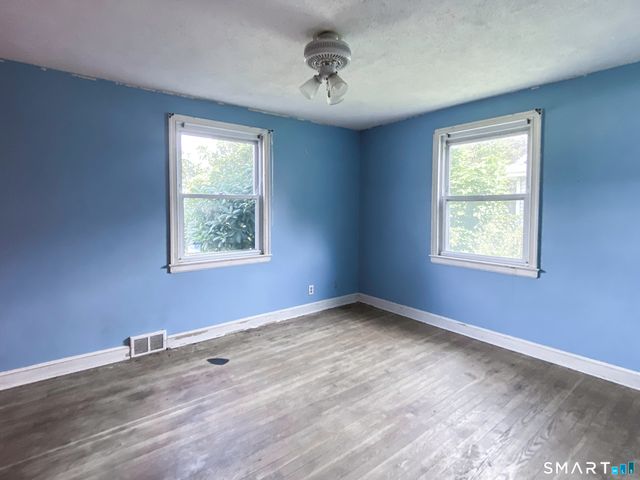 277 Nichols Avenue, Stratford, CT 06614