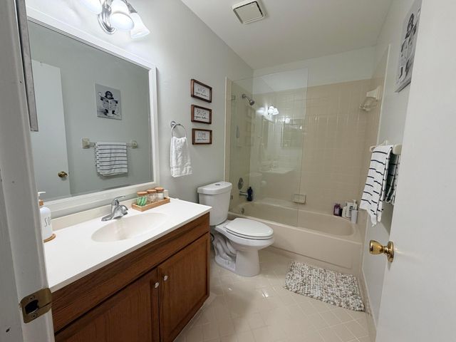 740 SE 1st Way 101, Deerfield Beach, FL 33441