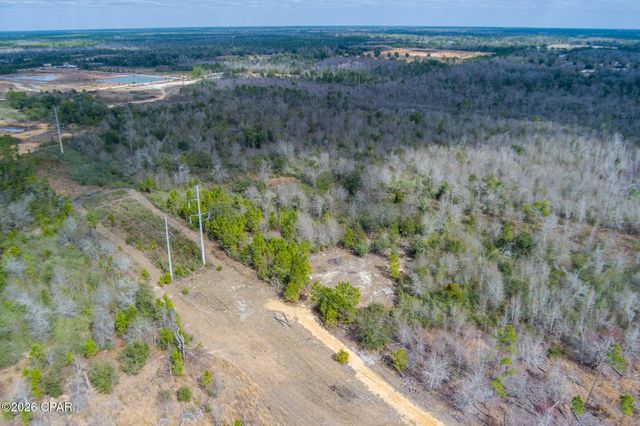 8450 Kiwi Lane, Youngstown, FL 32466