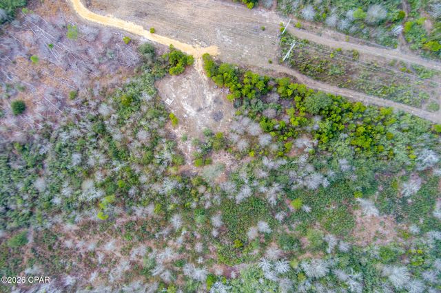 8450 Kiwi Lane, Youngstown, FL 32466