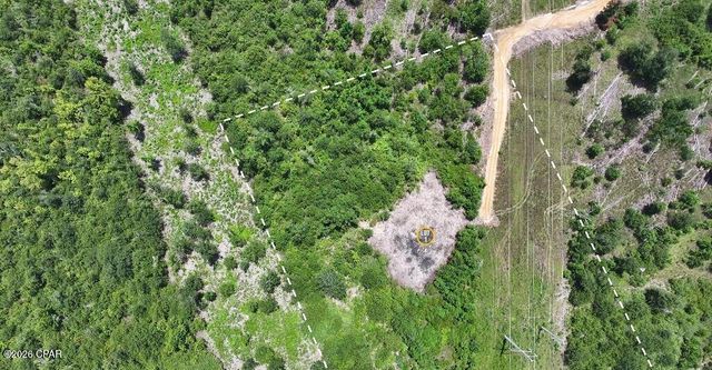 8450 Kiwi Lane, Youngstown, FL 32466