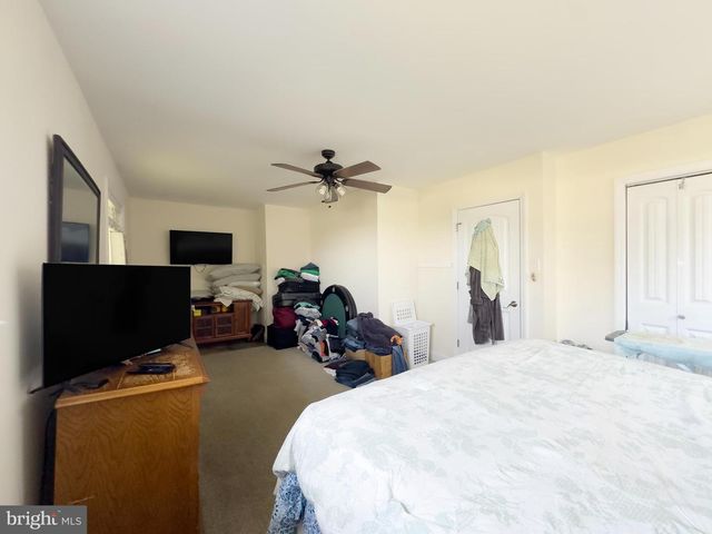 1306 BAYSHORE AVE, Brigantine, NJ 08203