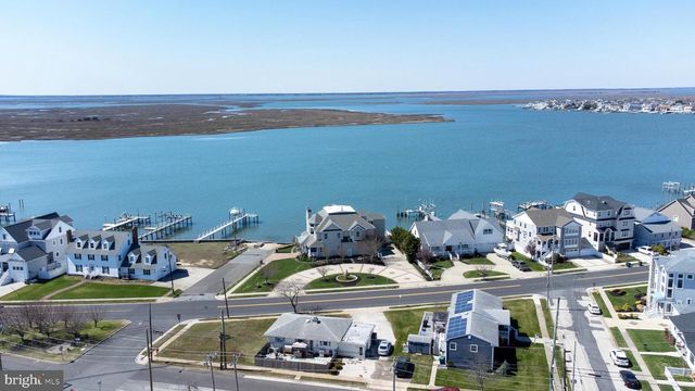 1306 BAYSHORE AVE, Brigantine, NJ 08203