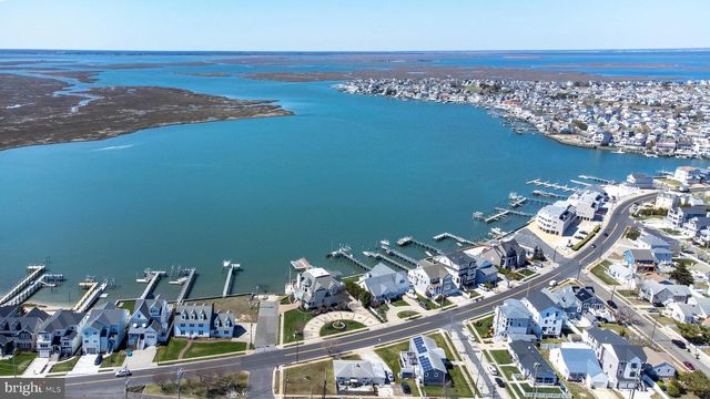 1306 BAYSHORE AVE, Brigantine, NJ 08203