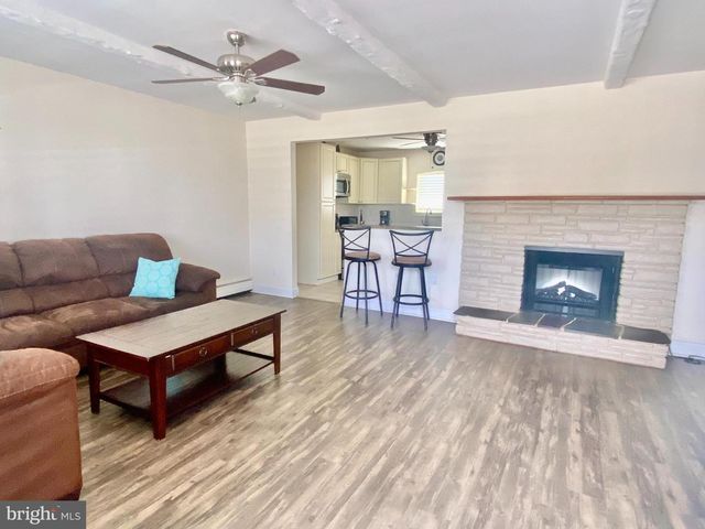 1306 BAYSHORE AVE, Brigantine, NJ 08203