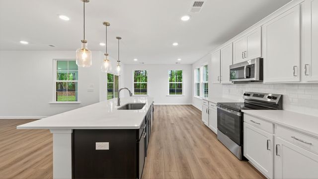 446 Cadbury Loop, Summerville, SC 29486