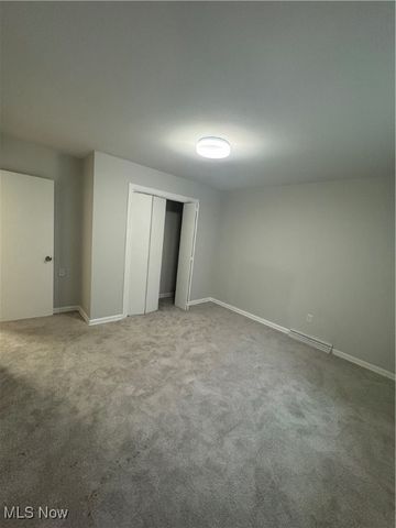 2972 N Turkeyfoot Road, Akron, OH 44319