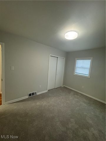 2972 N Turkeyfoot Road, Akron, OH 44319