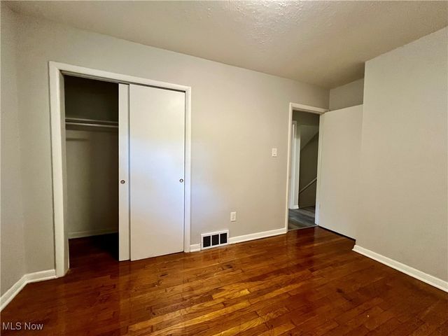 2972 N Turkeyfoot Road, Akron, OH 44319