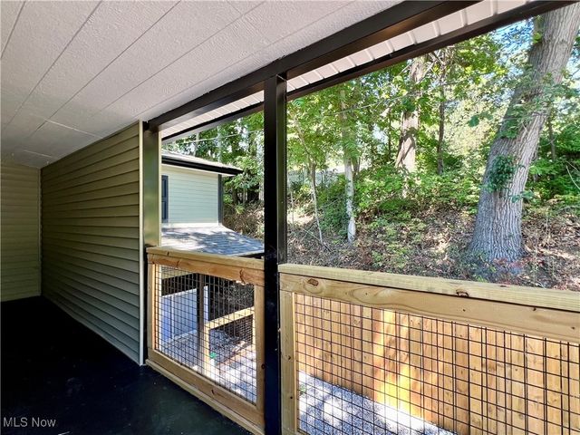 2972 N Turkeyfoot Road, Akron, OH 44319