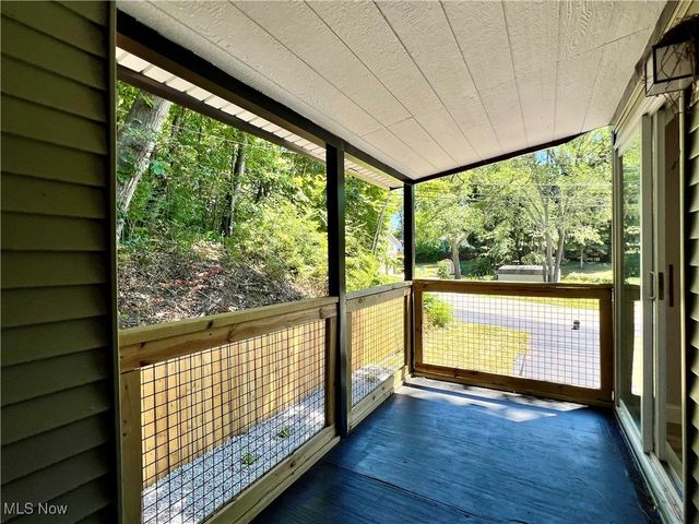 2972 N Turkeyfoot Road, Akron, OH 44319