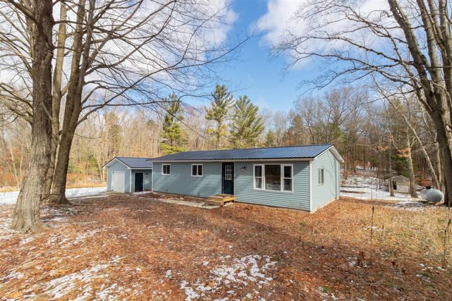 9848 90th Avenue, Mecosta, MI 49332