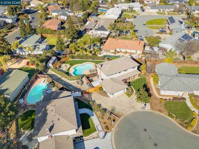 5817 Mitchell Canyon Ct, Clayton, CA 94517