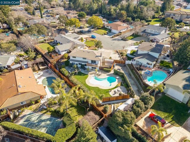 5817 Mitchell Canyon Ct, Clayton, CA 94517