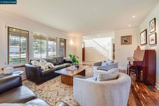 5817 Mitchell Canyon Ct, Clayton, CA 94517