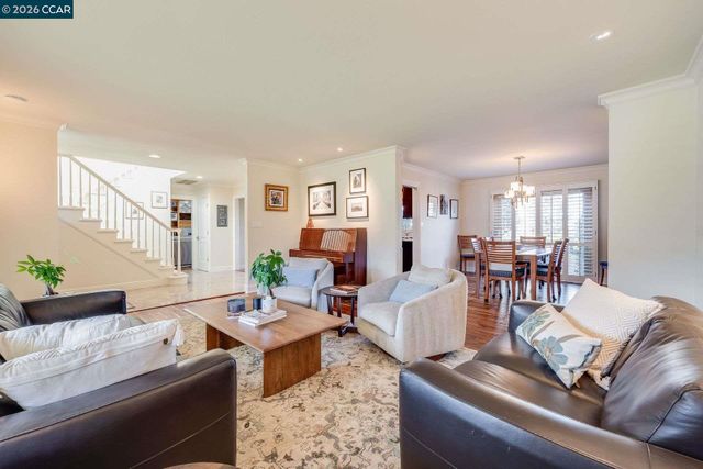 5817 Mitchell Canyon Ct, Clayton, CA 94517