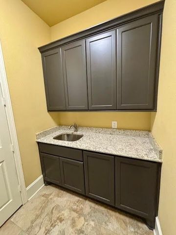 8970 Navigation Circle, Montgomery, TX 77316