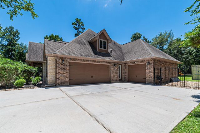 8970 Navigation Circle, Montgomery, TX 77316