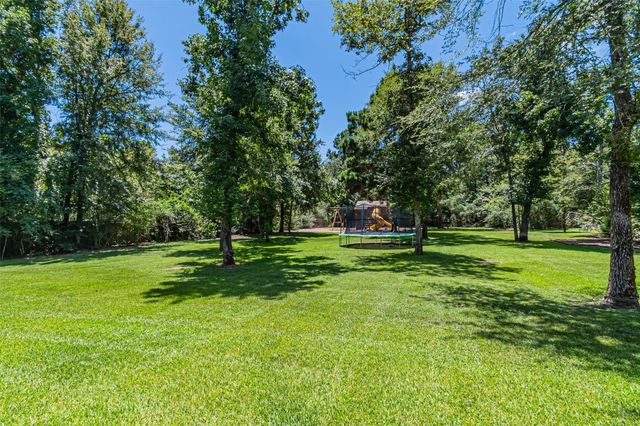 8970 Navigation Circle, Montgomery, TX 77316