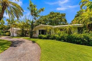 11890 SW 72nd Place, Pinecrest, FL 33156