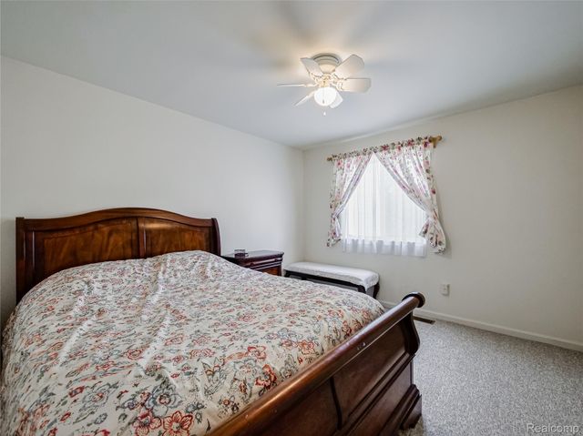 2931 Briarwood Drive, Troy, MI 48085