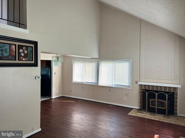 17 PARKHILL LN, Sicklerville, NJ 08081