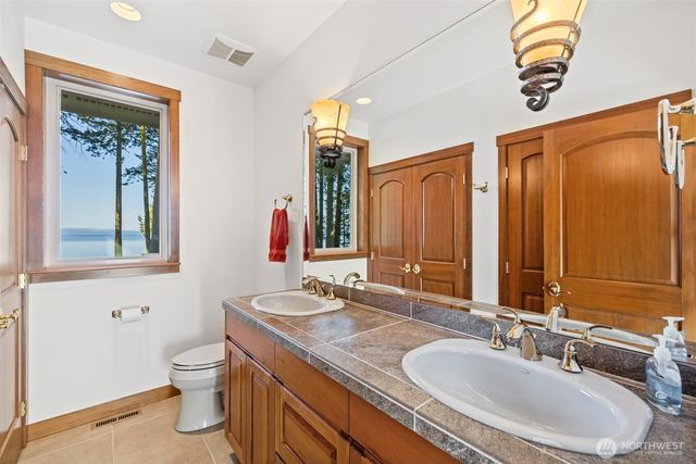 894 Freshwater Park, Port Angeles, WA 98363