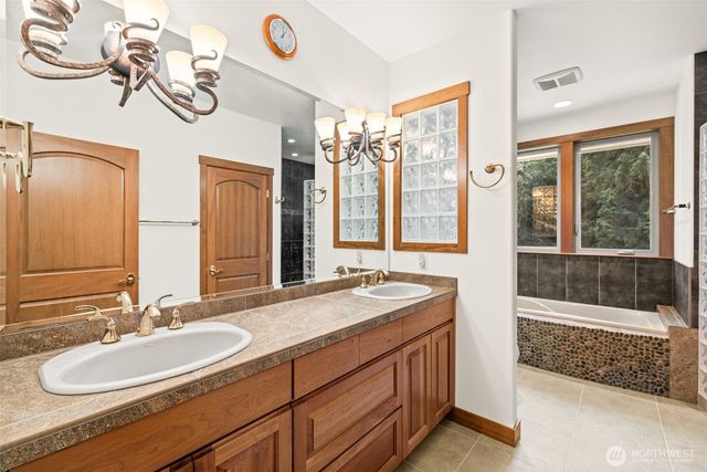 894 Freshwater Park, Port Angeles, WA 98363